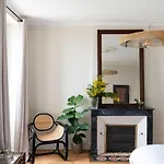 Bed & Breakfast Maison Groleau 4*