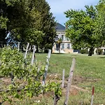 Maison Groleau Bed & Breakfast 4*