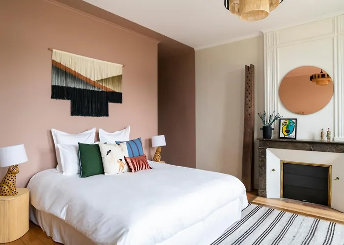 Maison Groleau Bed and Breakfast 4*